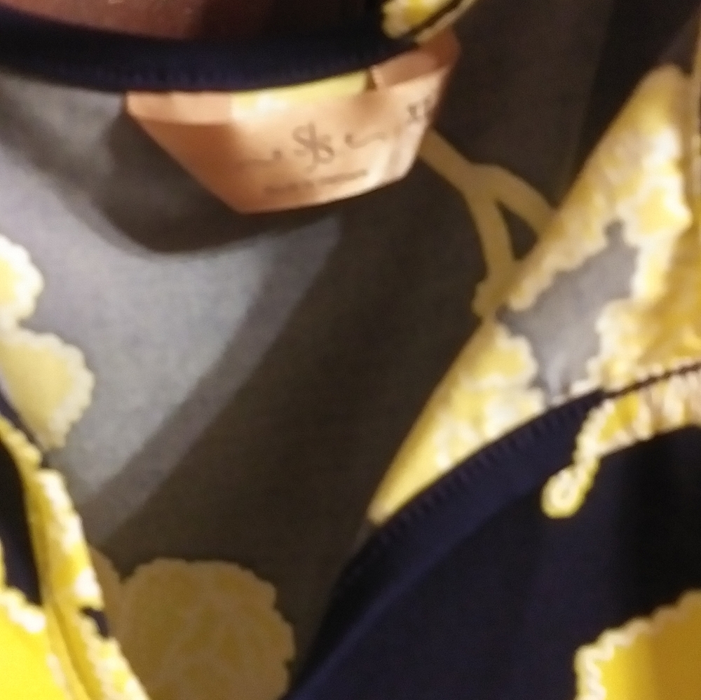 TUNIC - Picture 3 of 4